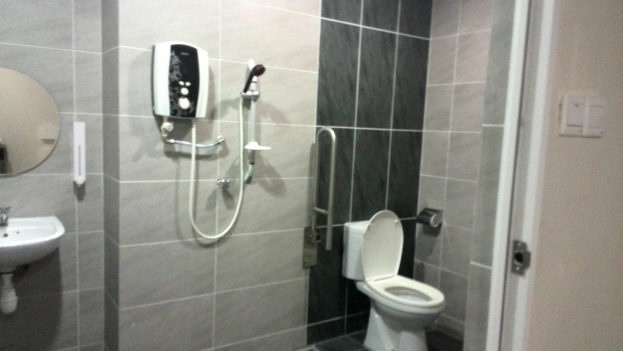 Jj Boutique Hotel - Damansara Perdana Petaling Jaya Dış mekan fotoğraf